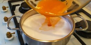 como fazer queijo de cenoura